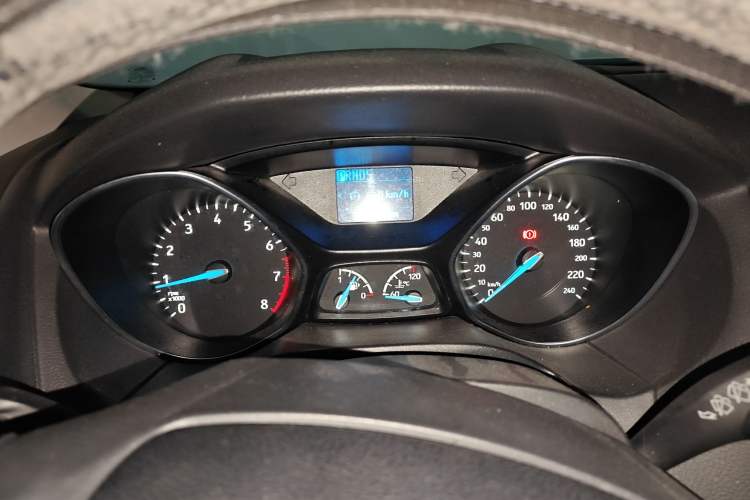 Used Ford Focus 2015 Hatchback 1.6L Automatic Fashion Edition
