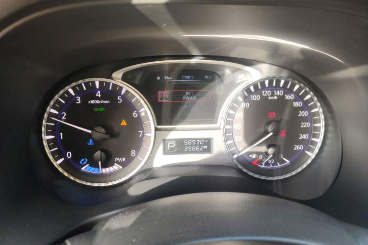 Used Infiniti QX60 2018 2.5 S/C Hybrid Two-Wheel-Drive Excellence Edition China VI Standard
