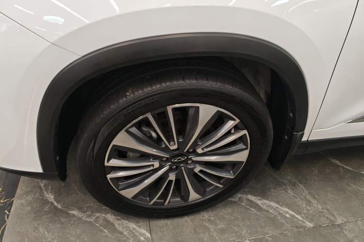 Used Chery Tiggo 8 PLUS 2024 Champion Edition 390TGDI DCT Bold Edition 5-Seater
