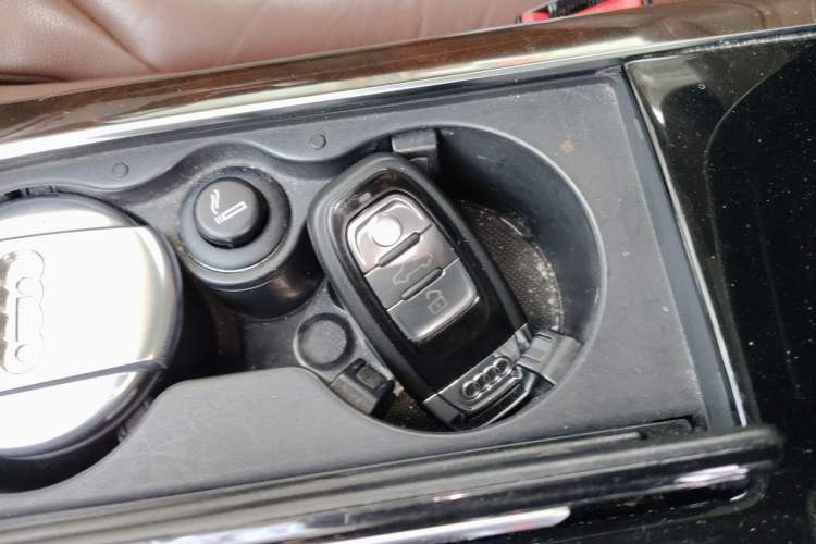 Used Audi A8 2014 A8L 45 TFSI quattro Comfort model
