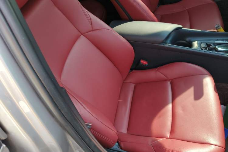 Used Toyota IZOA 2022 Dual-Motor 2.0L Yi Xing Edition
