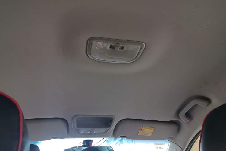 Used Geely Auto Classic Emgrand 2013 Sedan 1.5L Manual Entry-Level Model
