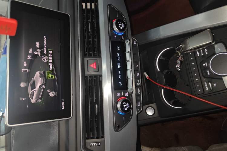 Used Audi A4L 2019 40 TFSI Fashion Edition China VI Emission Standard
