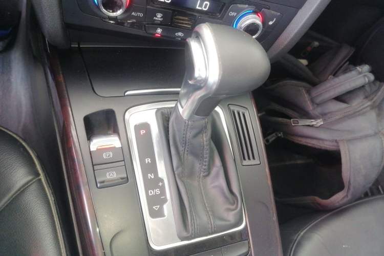 Used Audi A4L 2015 35 TFSI Automatic Comfort Model
