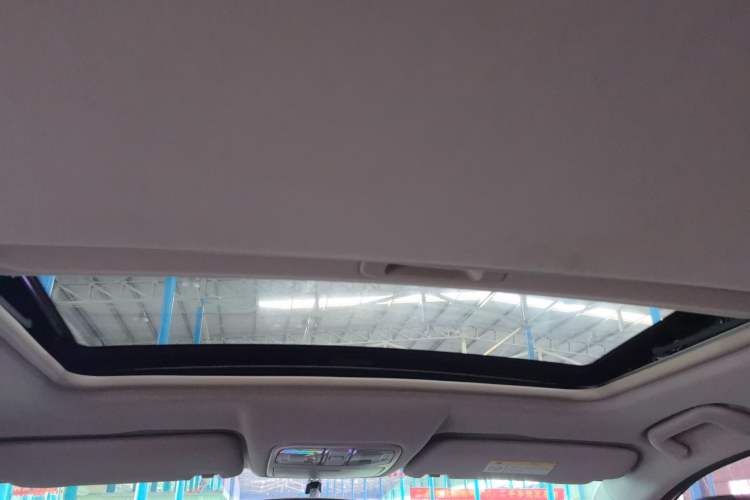 Used Dongfeng Fengon 580 2022 1.5T Automatic Luxury Version
