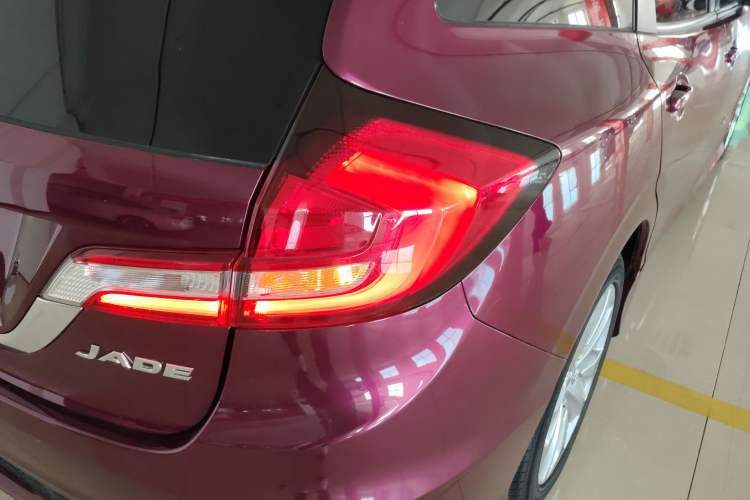 Used Honda Jade 2017 1.8L automatic Comfort version 5 seats Right Rear Taillight