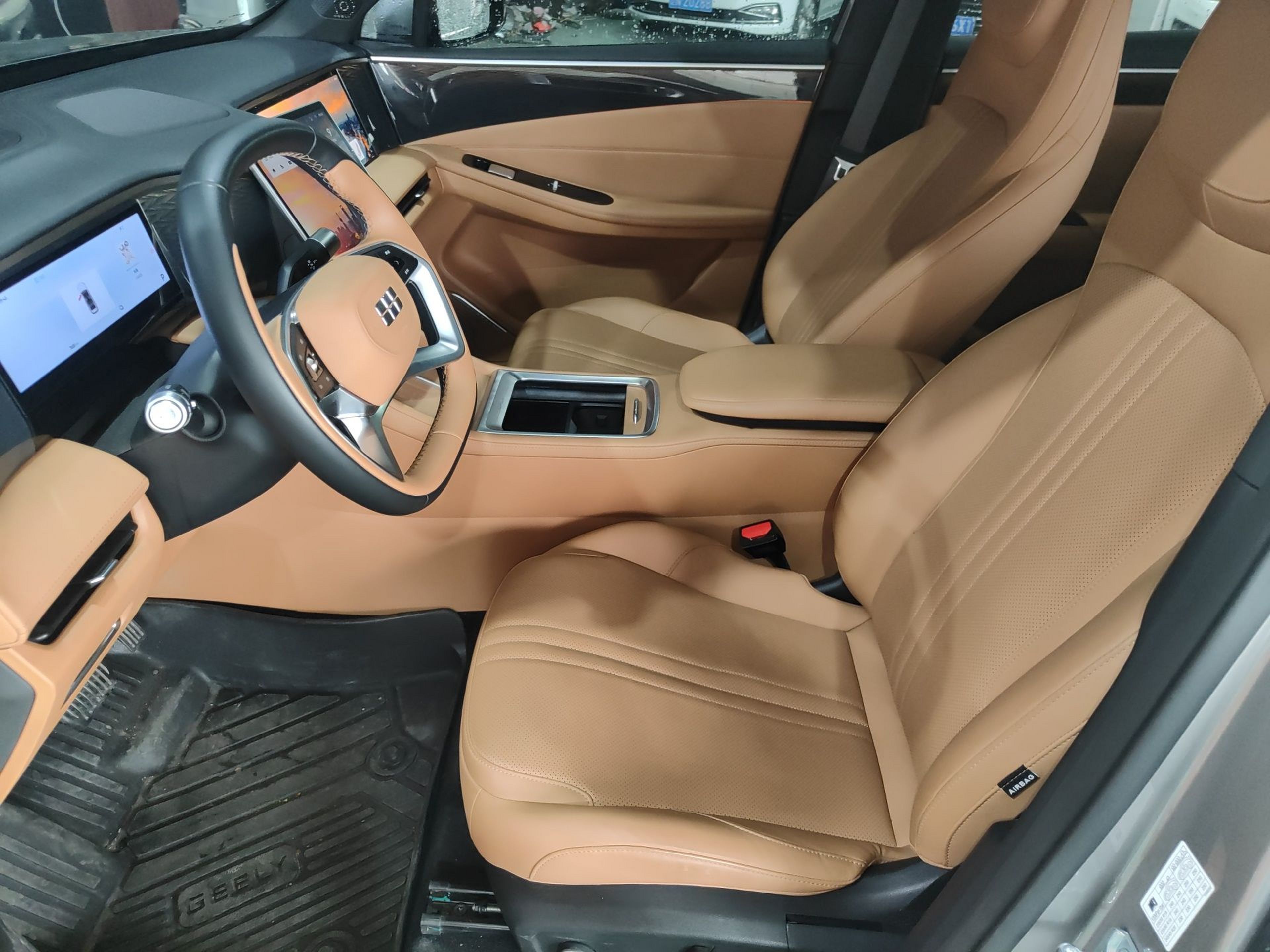 Interior delantero