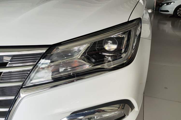 Used Roewe i5 2020 1.5L Automatic 4G Connect Luxury Flagship Edition
