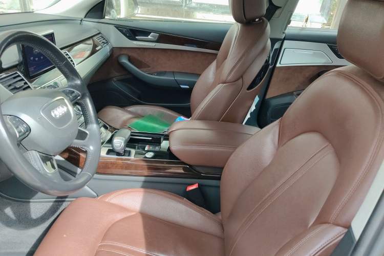 Used Audi A8 2014 A8L 45 TFSI quattro Comfort model
