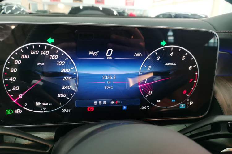 Used Mercedes-Benz GLC 2025 Refreshed GLC 300 L 4MATIC Dynamic Version 5 Seats