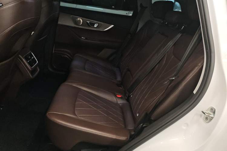 Used Chery Tiggo 8 PLUS 2024 Champion Edition 390TGDI DCT Bold Edition 5-Seater
