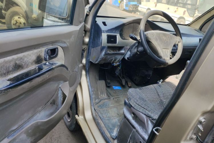 Used Wuling Rongguang 2011 1.2L Base Version