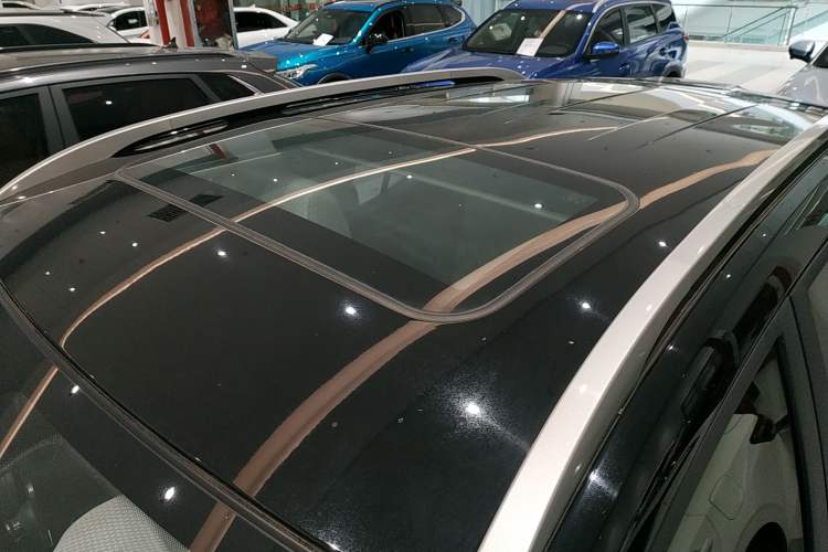 Used Soueast DX5 2021 1.5L Manual Deluxe Upgrade Version