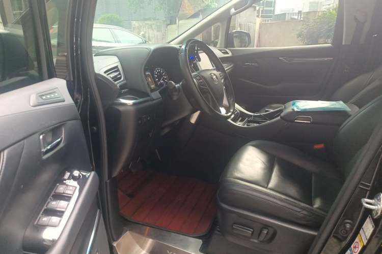 Used Toyota Vellfire 2019 Dual-Engine 2.5L HV Luxury Edition Driver Seat