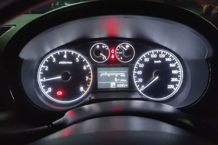 Used Nissan Tiida 2014 1.6L CVT Comfort Model
