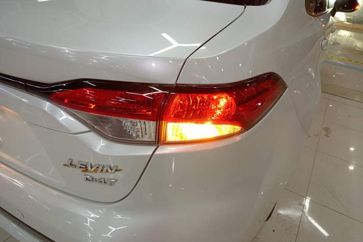 Used Toyota Levin 2021 185T CVT Luxury Edition Right Rear Taillight