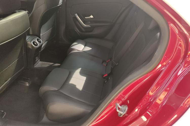 Used Mercedes-Benz A-Class 2022 Restyled A 200 L Sport Sedan Fashion Version
