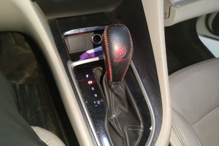 Used Buick GL6 2019 18T 6-Seater Elite Version China V Standard
