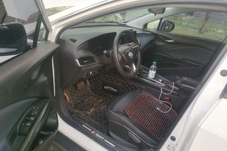 Used Buick Velite 6 2019 Connected Fashion Model