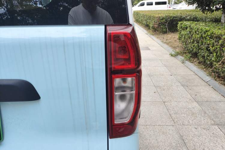 Used Wuling Zhiguang New Energy 2025 Comfort Model