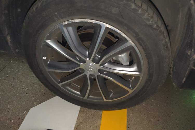 Used Geely Auto Emgrand X7 Sport 2018 1.8TD Automatic Two-Wheel Drive Zhiya Model