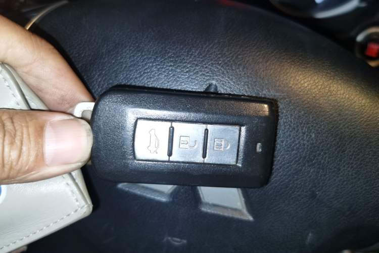 Used Mitsubishi ASX 2016 2.0L CVT Two-Wheel Drive Navigation Edition Vehicle Key