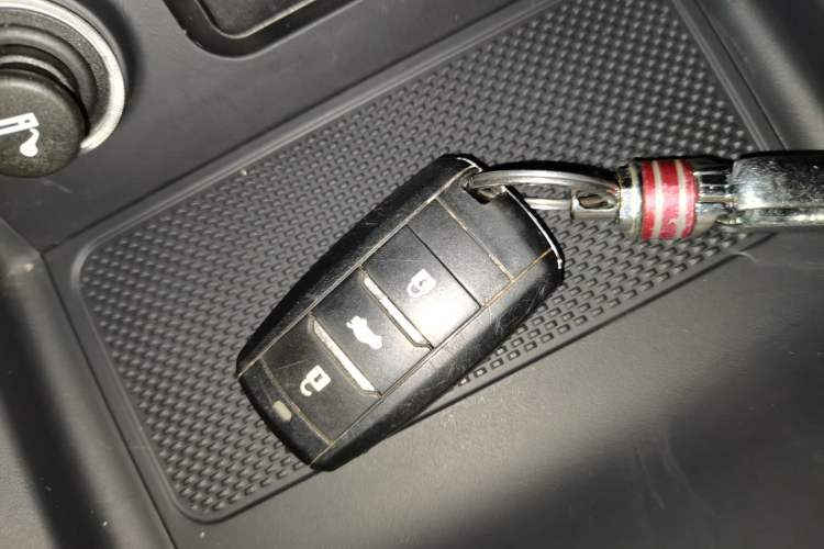 Used CHANGAN CS75 2016 1.8T Automatic Elite Model China V Standard
