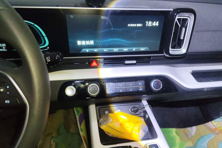 Used Hyundai ix35 2023 Musso 2.0L Deluxe Edition DLX
