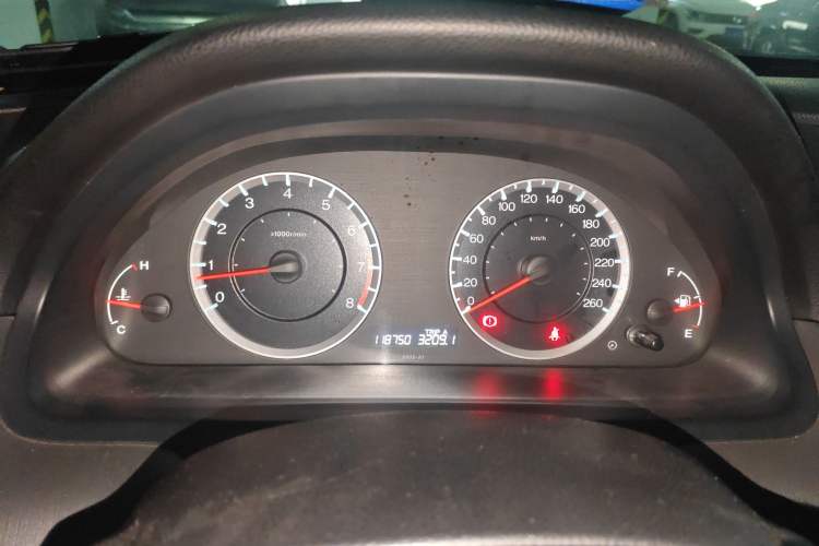 Used Honda Accord 2011 2.0L MT
