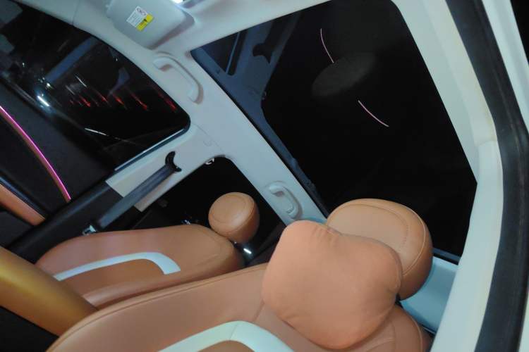 Used JAC Yiwei 3 2023 505km Pro