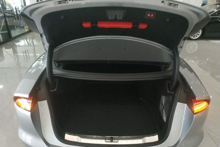 Used Yangwang U7 2025 PHEV Five-Seat Luxury Edition