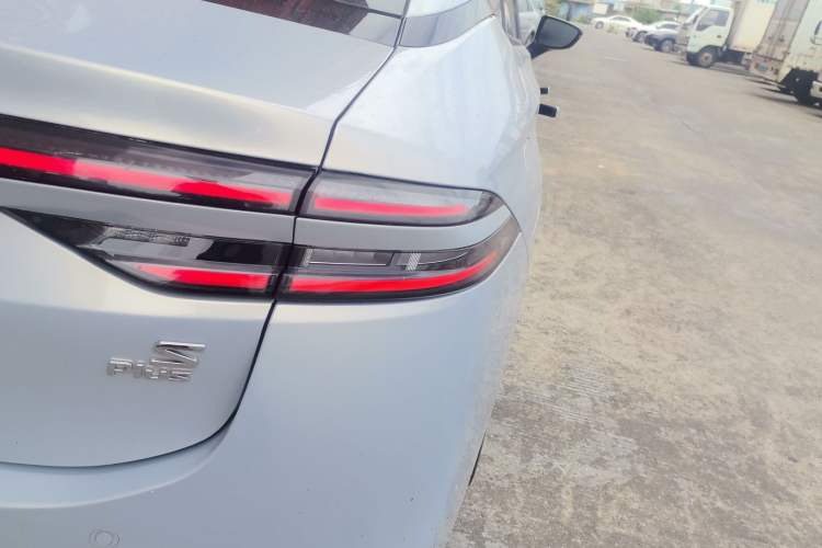 Used AION S Plus 2022 70 Intelligent Edition
