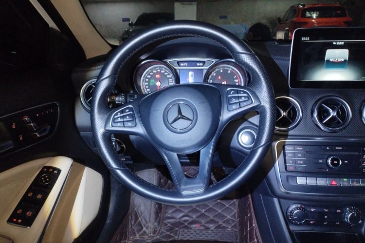 Used Mercedes-Benz GLA 2017 GLA 200 Fashion Model Steering Wheel