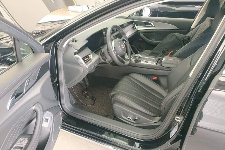 Used Hongqi H5 2024 1.5T DCT Smart Connect Flagship Edition Driver Seat