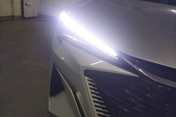 Used Oshan X5 PLUS 2023 1.5T DCT Smart & Fun AI Edition
