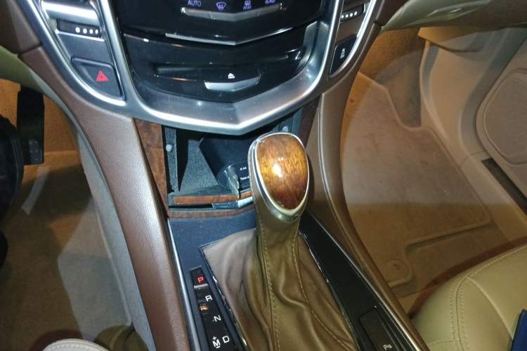 Used Cadillac SRX 2014 3.0L Flagship Model