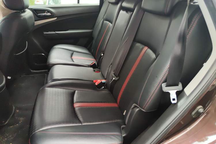 Used BYD S7 2015 2.0T Automatic Prestige Model