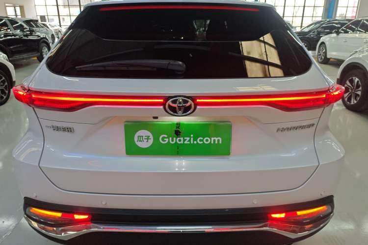 Used Toyota Harrier 2022 2.0L CVT Two-Wheel Drive Deluxe Edition