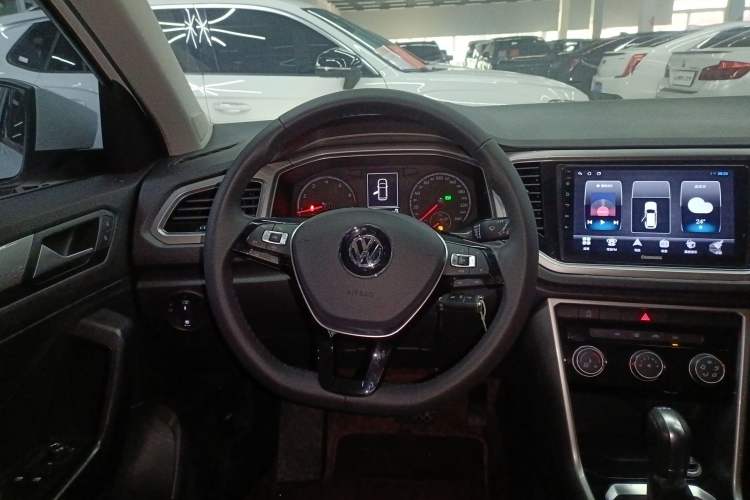 Used Volkswagen T-ROC 2020 230TSI DSG Two-Wheel Drive Advanced Version