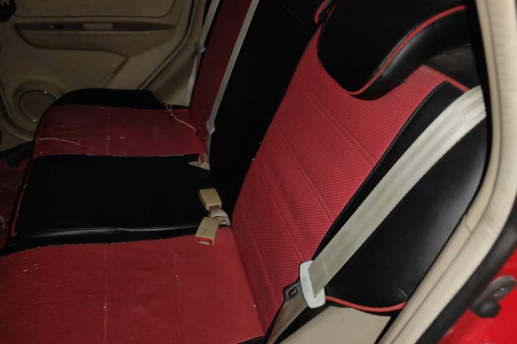 Used BAIC E Series 2012 Hatchback 1.3L Manual Liking Edition