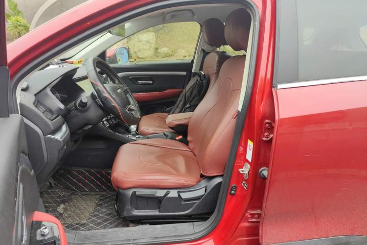 Used Haval H2s 2017 Red-Label 1.5T Dual-Clutch Comfort Model
