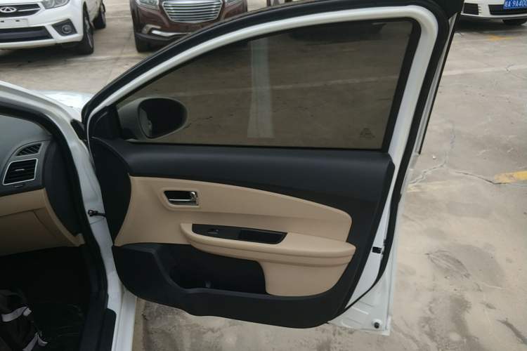 Used Chery E3 2013 1.5L Manual ZhiShang Model