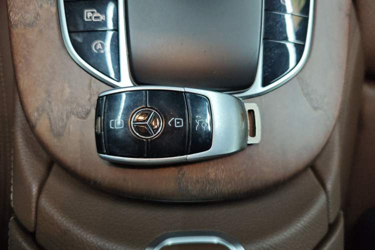 Used Mercedes-Benz E-Class 2019 E 260 L