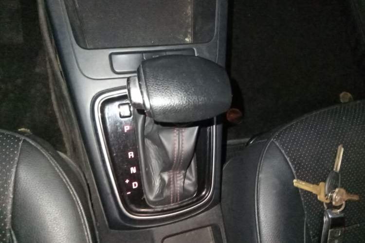 Used Kia KX Cross 2017 1.4L AT GLS
