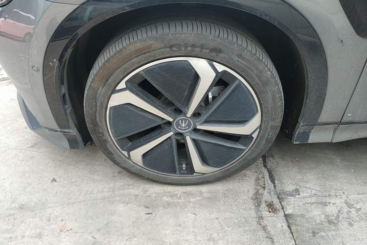 Used BYD Song L EV 2025 Intelligent Driving Version 662 km LiDAR Excellence Edition