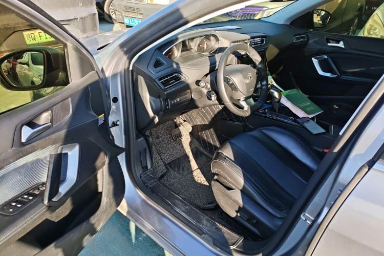 Used Peugeot 308 2018 350THP Automatic Prestige Edition
