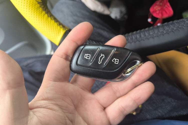 Used Roewe Clever 2022 311km QiQi BoBo Edition
