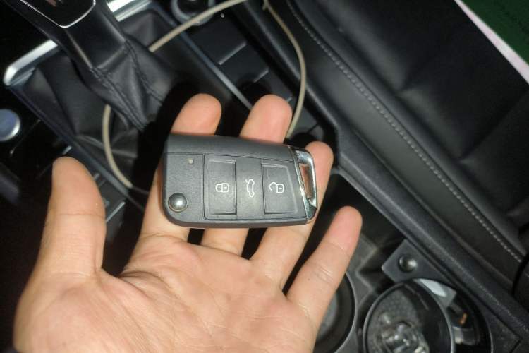 Used Volkswagen Sagitar 2020 280TSI DSG Comfort Version China VI Standard Vehicle Key