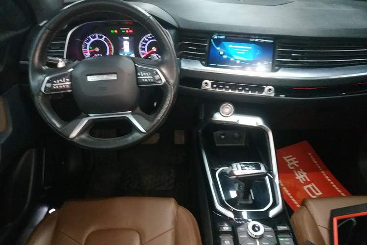 Used Haval H6 2017 Red Label 2.0T Automatic Two-Wheel Drive ZhiShang Model Audio And AC Panel
