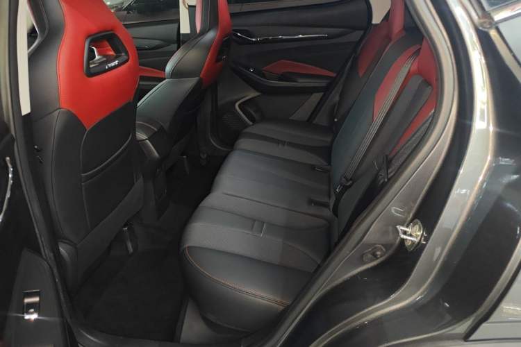 Used CHANGAN OSHAN X5 2021 1.5T DCT Prestige Edition Left Rear Seat